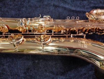 Photo NEW P Mauriat PM-350GL Bass Saxophone in Gold Lacquer